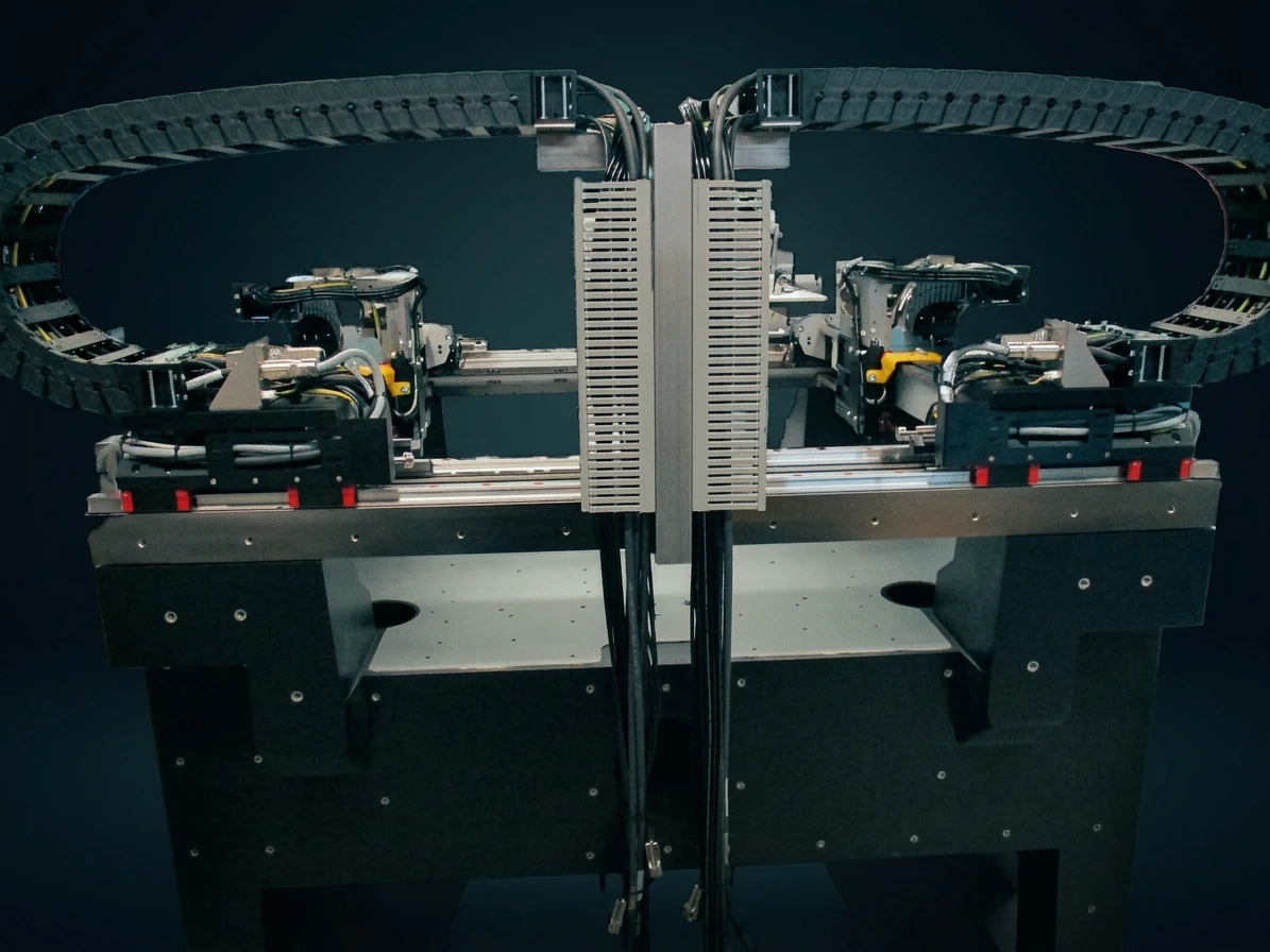 Sub-micron motion accuracy