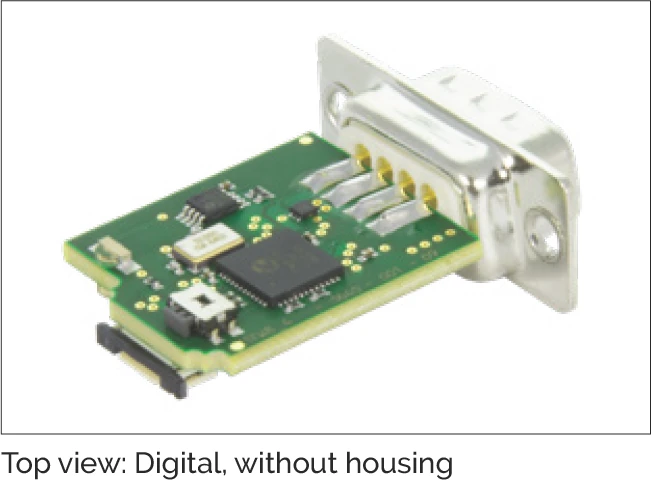 數位介面模組上視圖（無外殼），可見 PCB 電路板與 D-Sub 連接器
